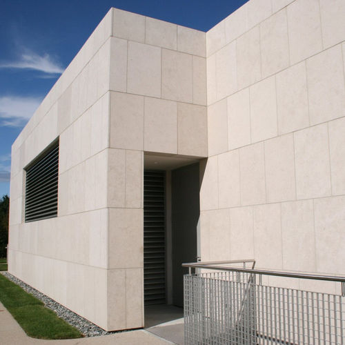 Bardage en panneaux - COTTONWOOD - Stone panels - en calcaire / finition naturelle / aspect pierre