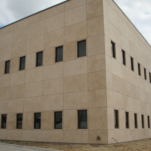 Bardage en panneaux - GASCOGNE BEIGE  - Stone panels - en calcaire / finition naturelle / aspect pierre