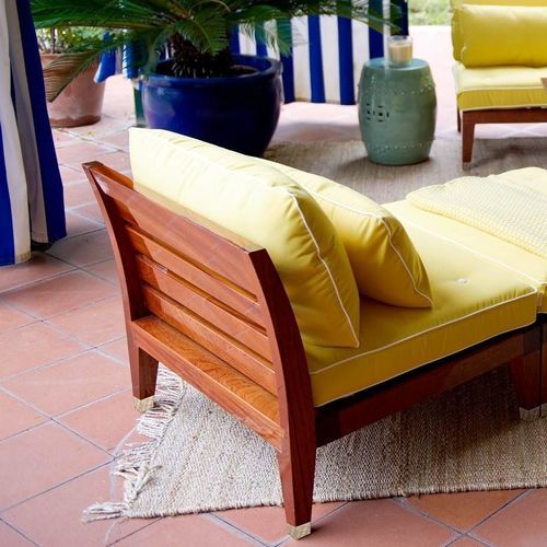 Chauffeuse contemporaine - C'est la vie - Unopiù - en tissu / en acajou / avec coussin amovible