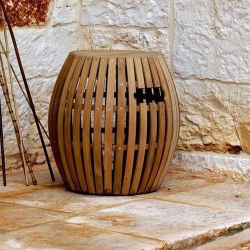Tabouret contemporain - SWING  - Unopiù - en teck / avec piètement en teck / piètement central
