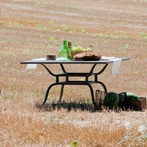 Table classique - Toscana  - Unopiù - en fer galvanisé / avec piètement en fer / carrée