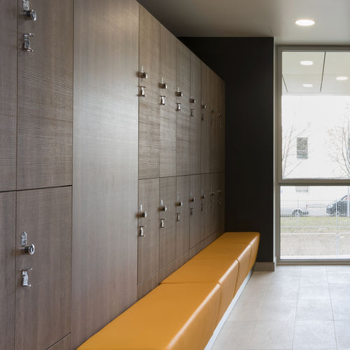 Casier vestiaire en mélaminé - PEOPLE BANCO : ANB 35 - GEKIPS - pour établissement public / pour pièce humide