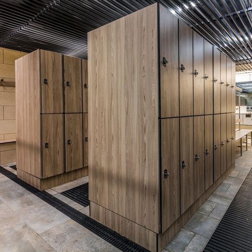 Casier vestiaire en HPL - FENOLA - GEKIPS - pour établissement public / pour installation sportive / professionnel