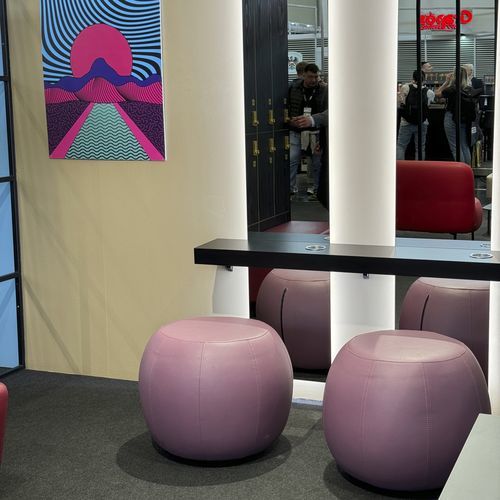 Pouf contemporain - BINGO - GEKIPS - en simili cuir / rond / pour établissement public