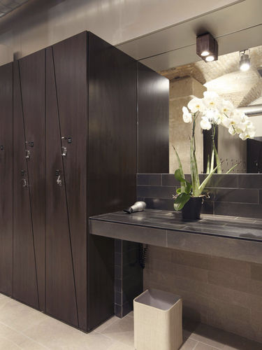 Casier vestiaire en bois - ATELIER : ATR02 - GEKIPS - sécurisé