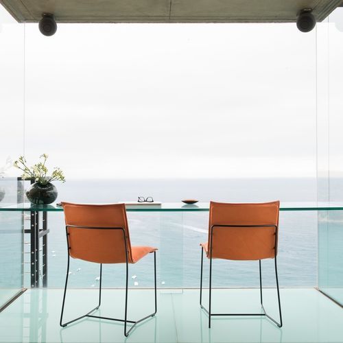 Chaise de salle à manger contemporaine - PIURO - JORI - d'intérieur / en tissu / en cuir