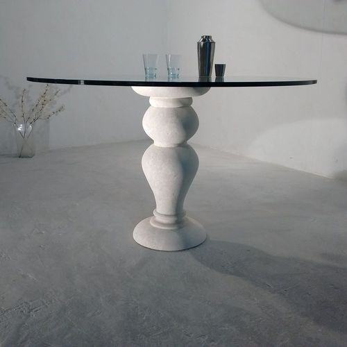 Table à manger classique - 700 - stonebreakers - en cristal / avec piètement en pierre / ronde