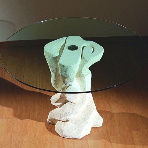 Table à manger contemporaine - Mezzaluna - stonebreakers - en verre / avec piètement en pierre / ronde
