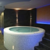 Spa hors-sol - Inbeca Wellness Equipment S.L - rond / 3 places / en mosaïque