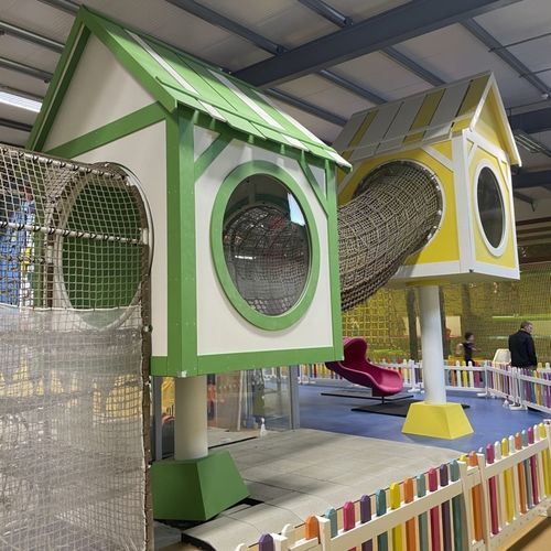 Cabane pour enfant pour aire de jeux - STANDARD  - Walltopia - au sol