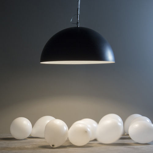 Suspension - Mezza luna lavagna - in-es artdesign - en acier / en Nebulite® / en Laprene®