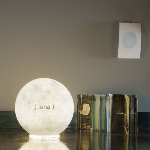 Lampe de table - T.moon 1 L.E. - in-es artdesign - en polycarbonate / en Nebulite® / contemporaine