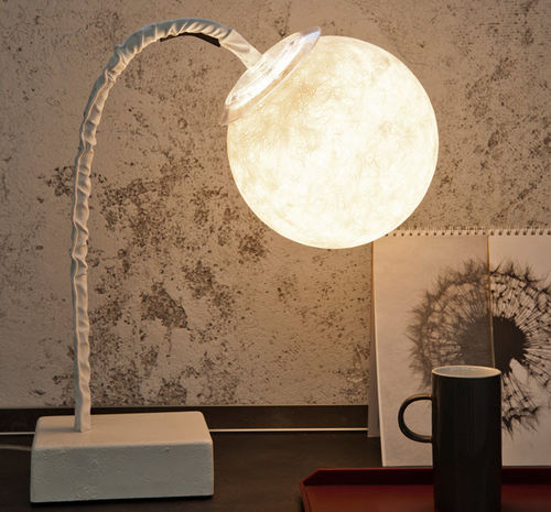 Lampe de table - Micro T luna - in-es artdesign - en acier / en fonte / en polycarbonate
