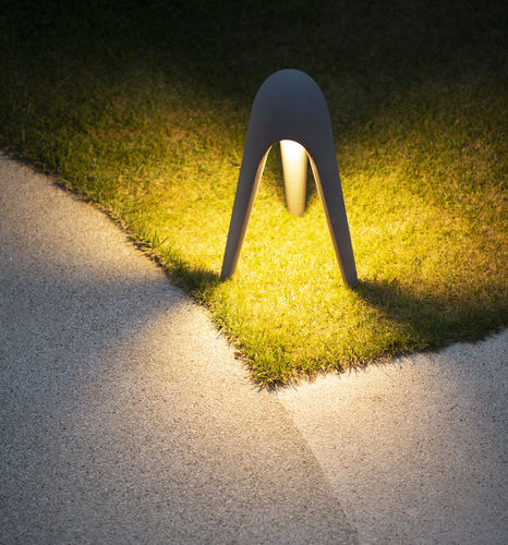 Lampe de sol - CYBORG  - Martinelli Luce Spa - en béton / contemporaine / d'extérieur