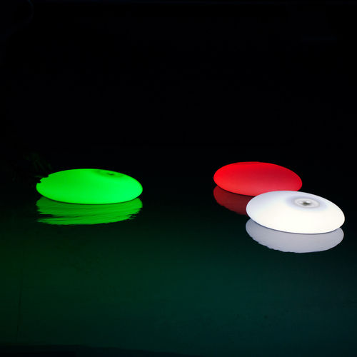 Lampe flottante - GLOUGLOU POL  - Martinelli Luce Spa - en polyéthylène rotomoulé / contemporaine / à batterie rechargeable