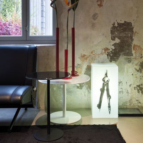 Guéridon contemporain - ASYMMETRICAL - TECNO - en verre / en stratifié / rond
