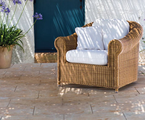 Fauteuil classique - BRUMAS - POINT - en tissu / en fibres synthétiques / avec coussin amovible