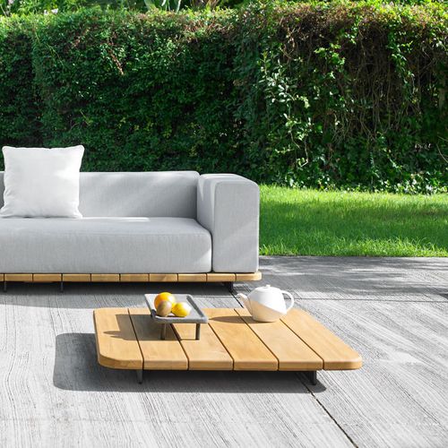 Table basse contemporaine - PAL - POINT - en teck / en aluminium laqué / carrée