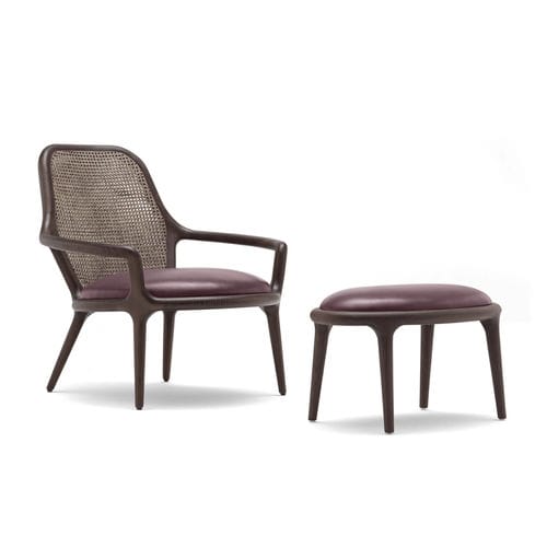 Fauteuil contemporain - PATTI DARK OIL - BERTO - en cuir / en noyer / avec repose-pieds