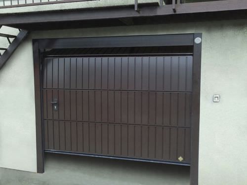 Porte de garage sectionnelle - PEGASO DOGA - Breda Sistemi Industriali S.p.A. - Portoni Seziona - en aluminium / automatique