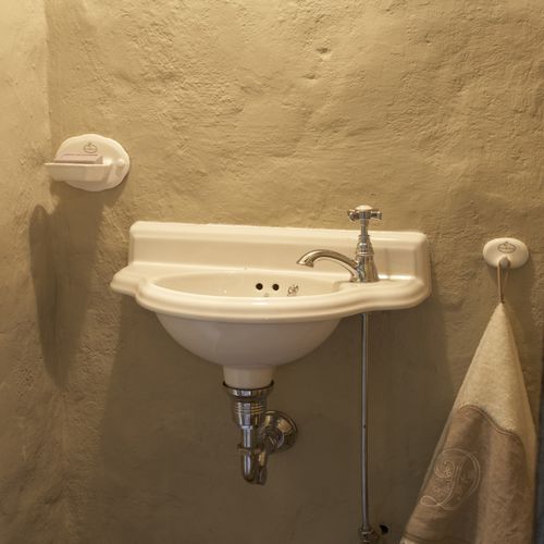 Vasque suspendue - OXFORD CLOAKROOM - Kenny&Mason - en porcelaine / fait main / brillante