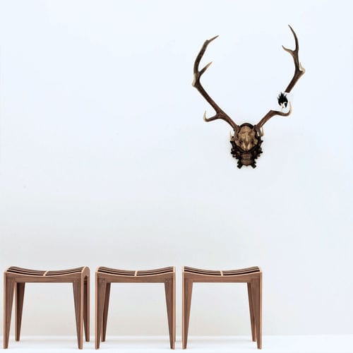 Tabouret contemporain - Zero - MORELATO - en contreplaqué / en noyer / avec piètement en bois