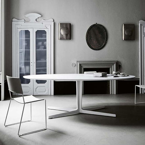 Table contemporaine - SPLIT - Tacchini - en métal / ovale / blanche