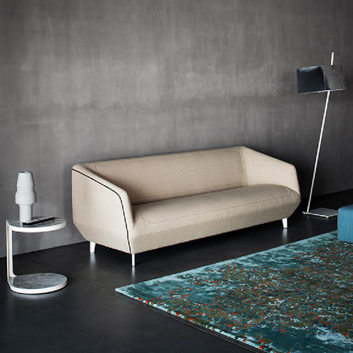 Canapé contemporain - DRESSED - Tacchini - en tissu / beige / par Luca Nichetto