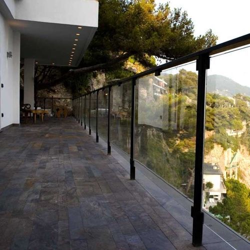 Garde-corps en verre - MULTICOLOR - Artesia S.r.l - à panneaux / d'extérieur / pour terrasse
