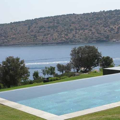 Margelle de piscine en pierre naturelle - Artesia S.r.l