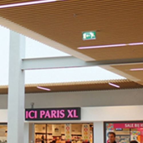 Plafond en métal - Linear Woodprint - Hunter Douglas Architectural - en panneaux / en lames / pour salle blanche