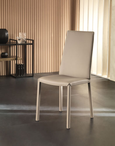 Chaise contemporaine - EVA FLEX - Riflessi - d'intérieur / en cuir / avec piètement en acier