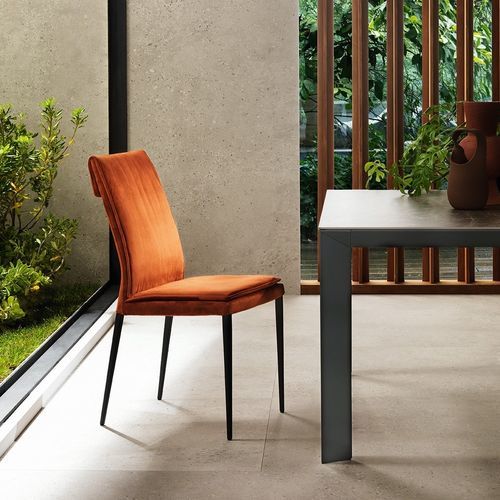 Chaise contemporaine - MAVI - Riflessi - d'intérieur / en tissu / avec piètement en acier