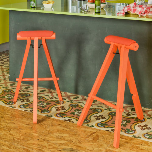 Tabouret de bar classique - PERIGALLO  - SANCAL - avec piètement en frêne / tapissé / avec repose-pieds