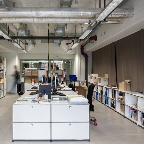 Armoire de classement basse - USM Haller - USM Modular Furniture - en métal / à tiroirs / contemporaine