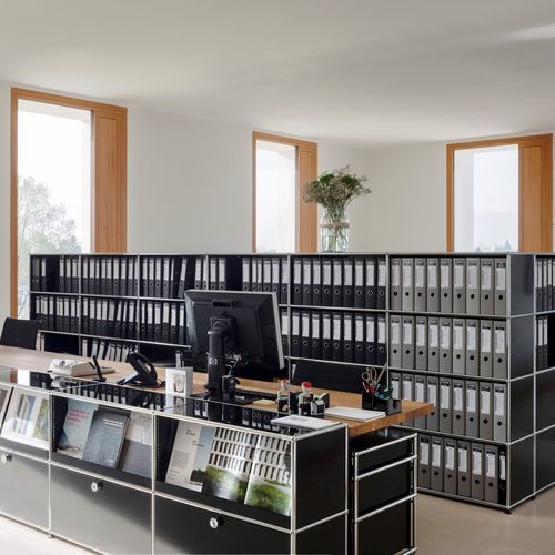 Porte-brochures au sol - USM Haller - USM Modular Furniture - en métal / professionnel