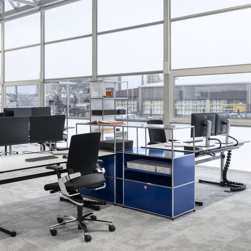 Bureau sur pied - USM Kitos - USM Modular Furniture - contemporain / en MDF laqué / en stratifié