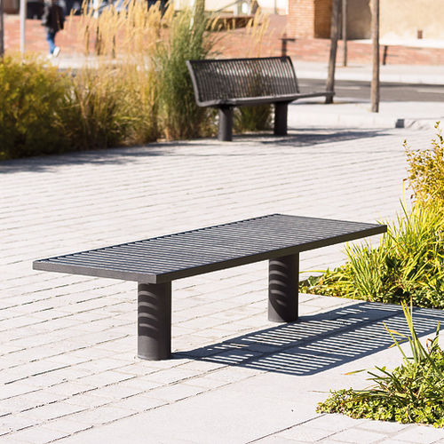 Banc public contemporain - TORONTO - AREA - en bois / en acier