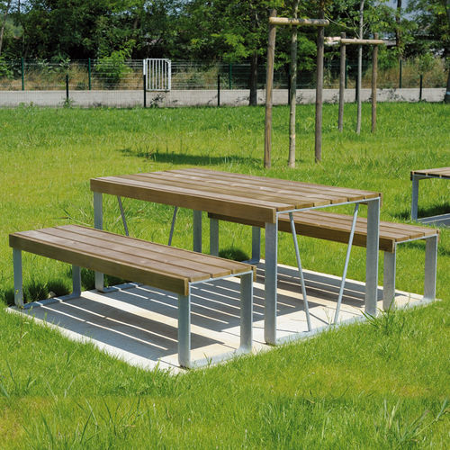 Table de pique-nique contemporaine - ATLANTIQUE - AREA - en pin / en frêne / en acier galvanisé