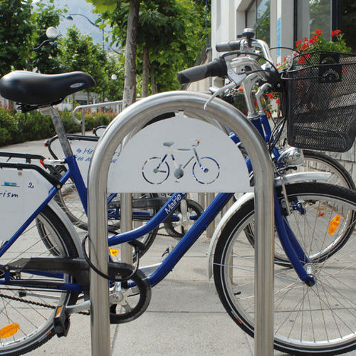 Range-vélo au sol - ARCADIE - AREA - pour espace public / en acier / professionnel