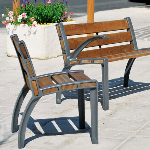 Chaise contemporaine - ATHÈNES - AREA - bois / en bois / pour espace public