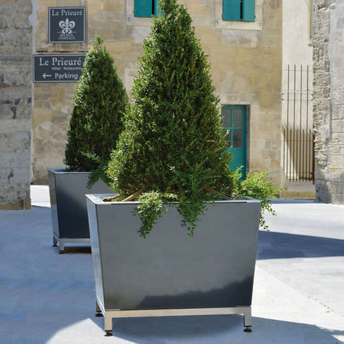 Jardinière en acier - KOBE - AREA - en acier galvanisé / en acier inoxydable brossé / en acier poli
