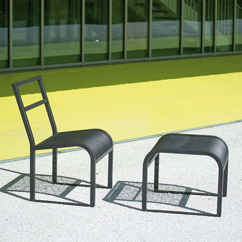 Chaise contemporaine - ANTIBES - AREA - d'extérieur / en bois / avec piètement en acier