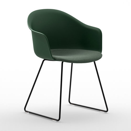 Chaise contemporaine - Máni Armshell+f SL - arrmet - d'intérieur / en tissu / en cuir