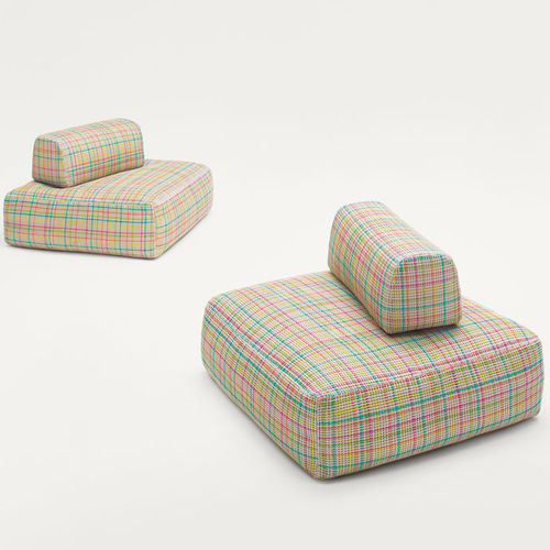 Pouf contemporain - HOPI - PAOLA LENTI - en tissu / en polystyrène / carré