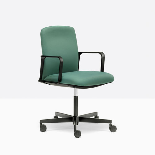 Chaise de bureau contemporaine - TEMPS 3766 - PEDRALI - d'intérieur / en tissu / avec piètement en fonte d'aluminium