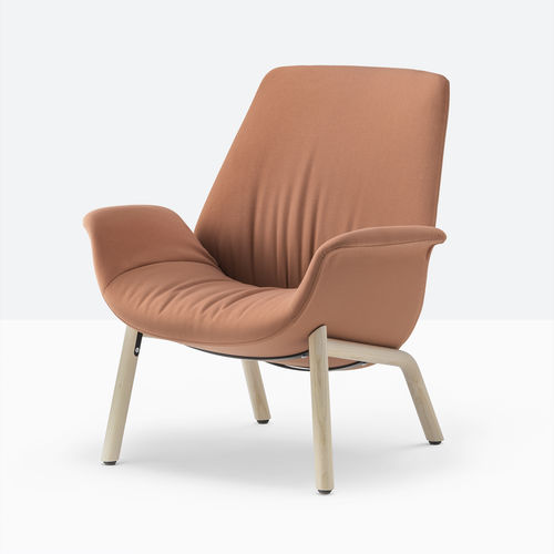 Fauteuil contemporain - ILA 2025 - PEDRALI - en tissu / en cuir / en simili cuir