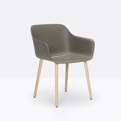 Chaise contemporaine - babila xl 2754R - PEDRALI - d'intérieur / en polypropylène / avec piètement en frêne
