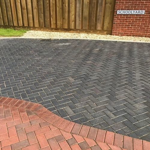 Pavé de terre cuite - DRAGFACED CHAMFERED - Wienerberger - d'extérieur / pour parking / pour entrée
