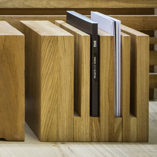Porte-revues contemporain - Itlas - résidentiel / en bois massif